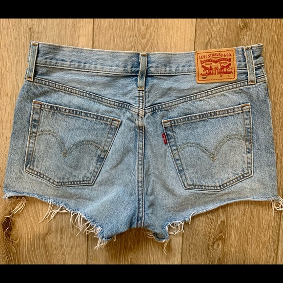 Levi's 501 High Waist Shorts Size 28 - Picture 6 of 6